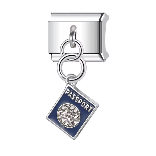 Charm pendentif passeport